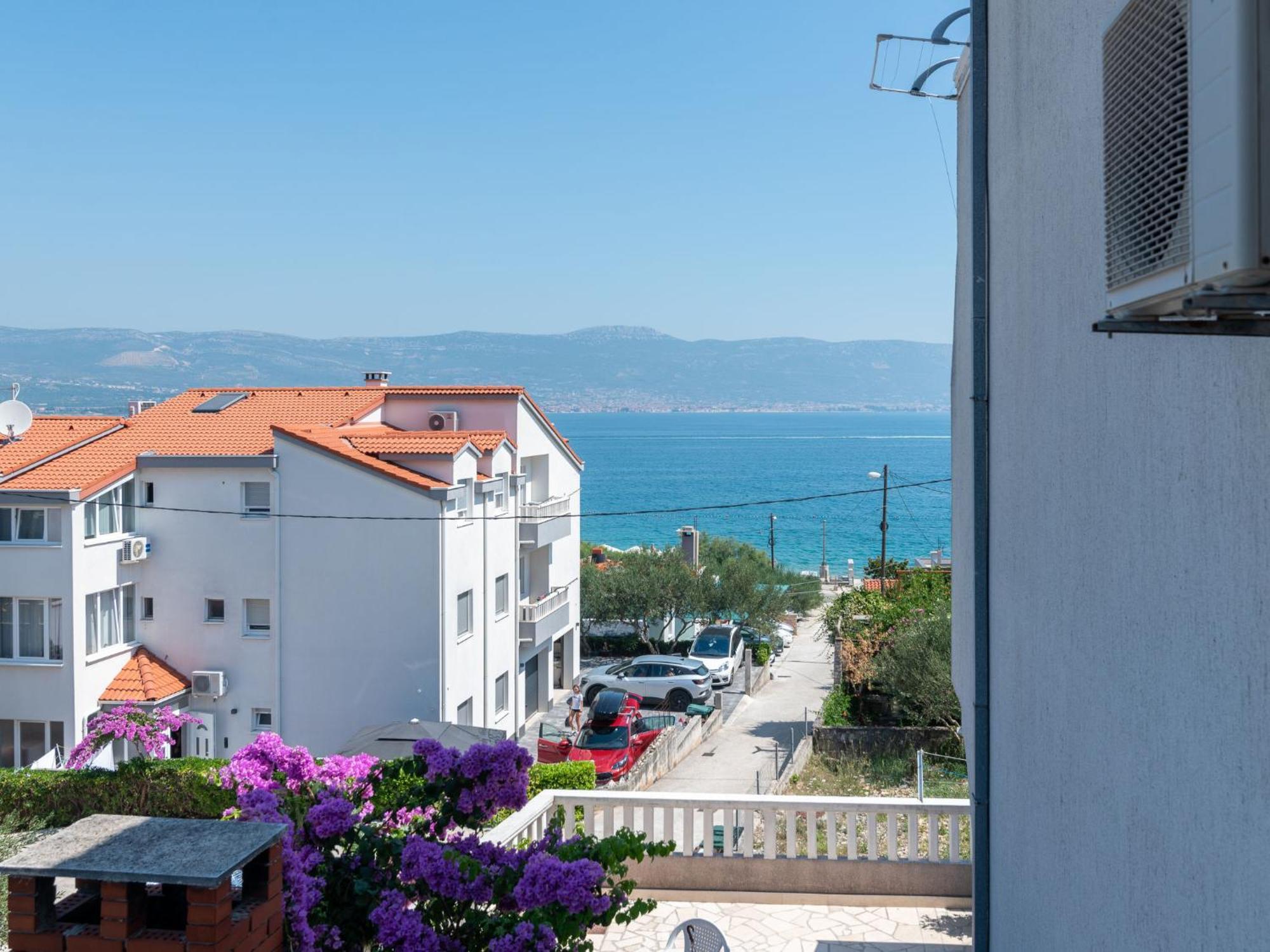 Apartment Miljus By Interhome Trogir Eksteriør billede